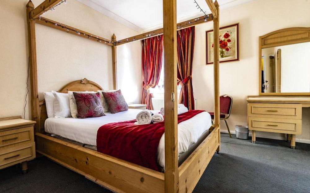Paddington House Hotel 2*